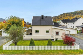 Modern house in secluded central Orkanger